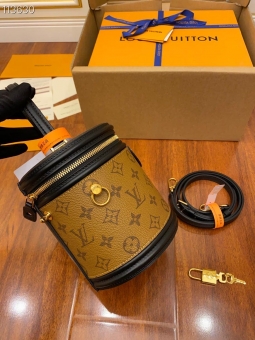 主营各大品牌奢侈品男女包,钱包,腰带等。现面向全国诚招代理批 主营各大品牌奢侈品男女包,钱包,腰带等。现面向全国诚招代理批