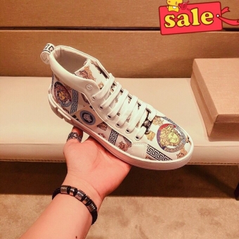 �����м���Ь�����г�һ�ֻ�Դ��һ��������