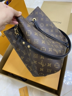 回收十大奢侈品包包微商信息货源东莞奢侈品商场一线奢侈品包包排 回收十大奢侈品包包微商信息货源东莞奢侈品商场一线奢侈品包包排