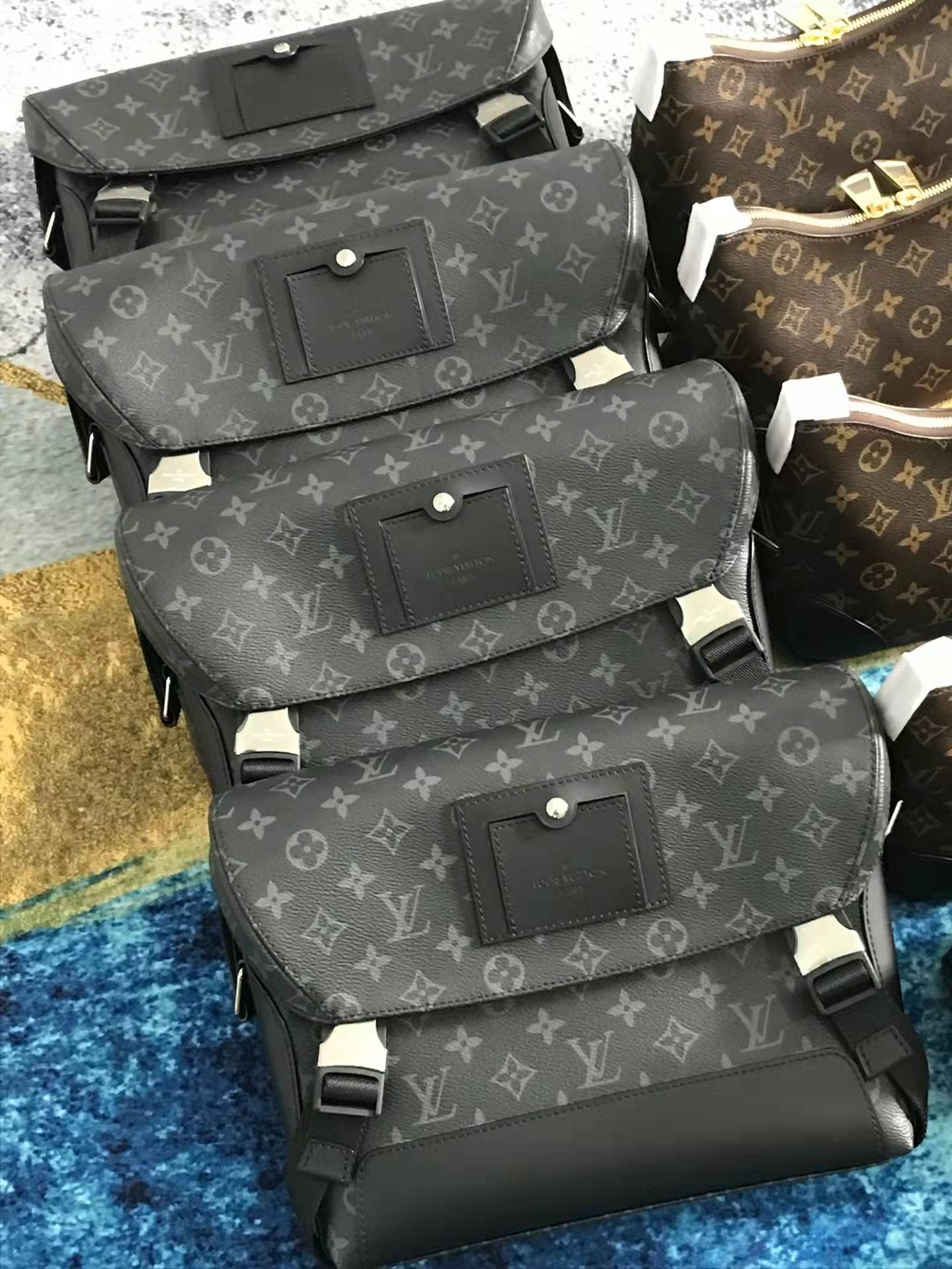 奢侈品包包的源头 源头找到了 我们就是你要找的 奢侈品包包批 奢侈品包包的源头 源头找到了 我们就是你要找的 奢侈品包包批