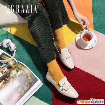 �Ϳ��˶�Ь���������̸ߵ�ŮЬ΢�ź�_�ռ�һ�������иߵ�ŮЬ��