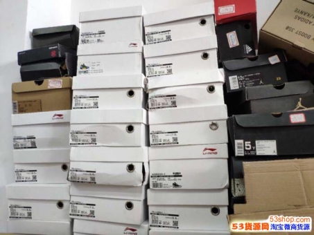 运动鞋童鞋我想代理INS*火爆情侣款侃爷同款椰子350V2满 运动鞋童鞋我想代理INS*火爆情侣款侃爷同款椰子350V2满