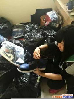 �����˶�Ь�ɱ��߶�ݸAJ��Դ�������ݻ�Դ�����˶�Ь��������Ь