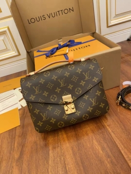 ����һ������LV�ݳ�Ʒ������Դ�����������û���