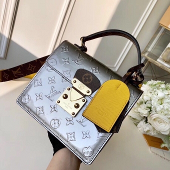 奢侈品包包超一件代发广州厂家,全球代发,免费代理 奢侈品包包超一件代发广州厂家,全球代发,免费代理